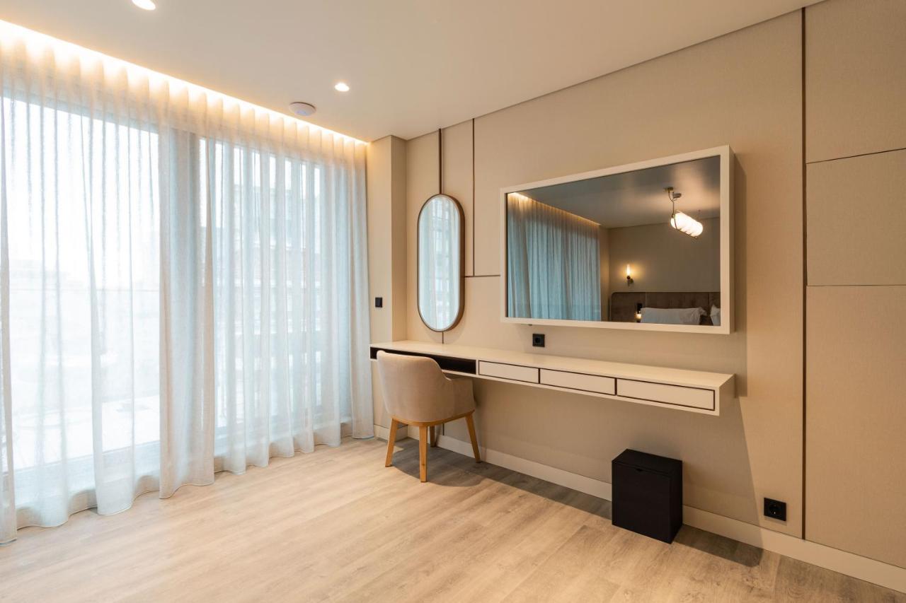 Luster Hotel Лиссабон Экстерьер фото