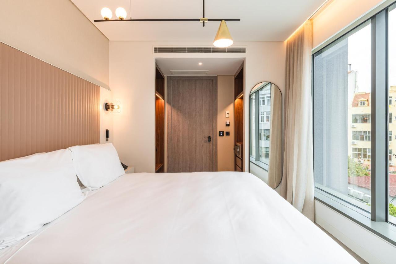 Luster Hotel Лиссабон Экстерьер фото