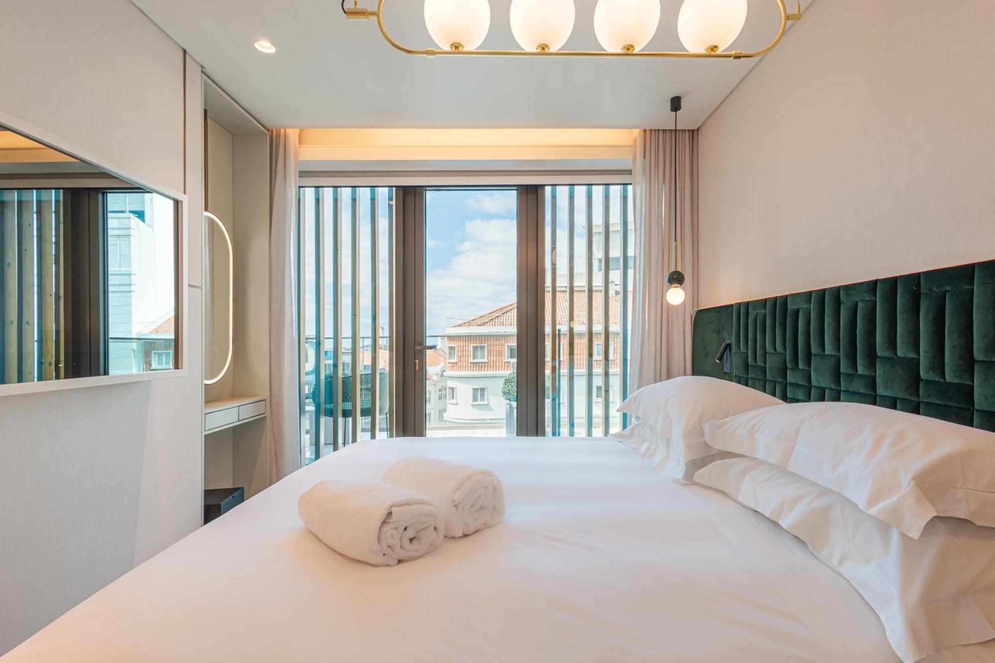 Luster Hotel Лиссабон Экстерьер фото